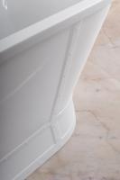 Отдельностоящая, овальная акриловая ванна, встроенный слив. 1680x780x650 BB35 BelBagno